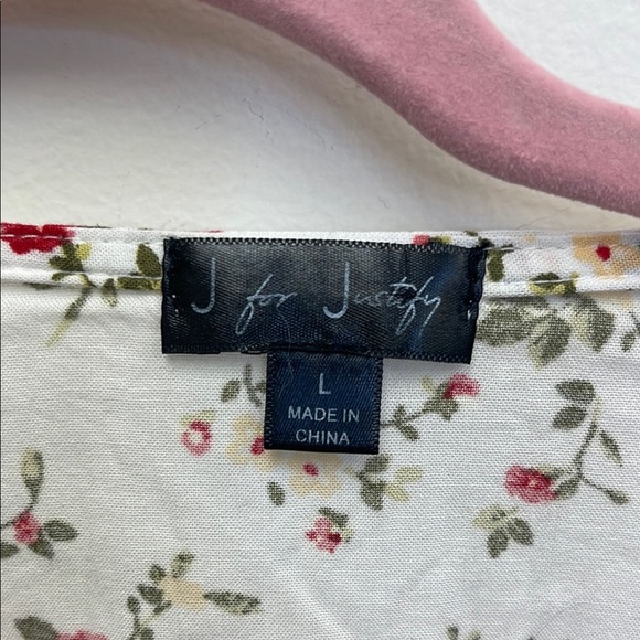 J for Justify Multicolored Crop Blouse with Ruched Tie Front - Picture 4 of 8